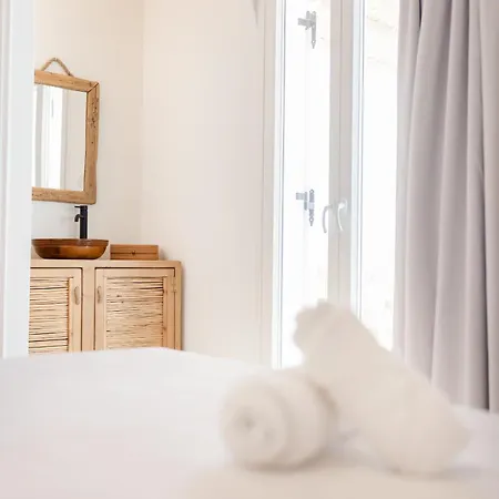 Acoya Residences מלון דירות Alikí