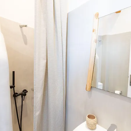מלון דירות Acoya Residences 3*