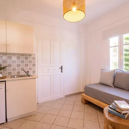 Acoya Residences מלון דירות Alikí