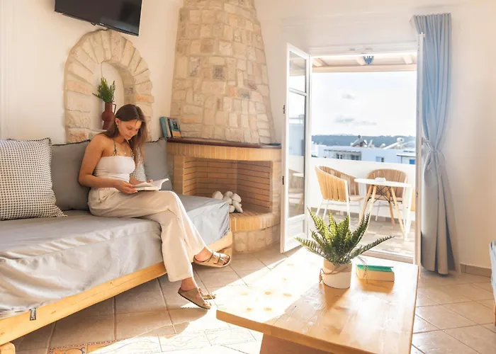 Acoya Residences Apartahotel Alikí