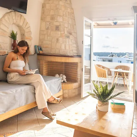 Acoya Residences מלון דירות Alikí